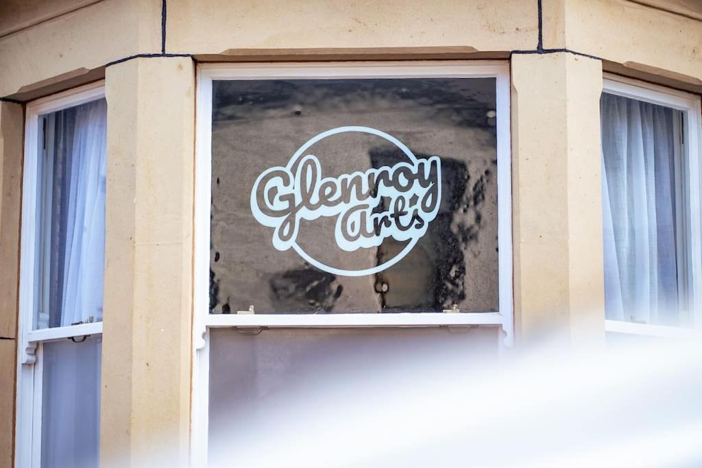 Glenroy Arts Gallery Meets Living Space Кардіфф Екстер'єр фото